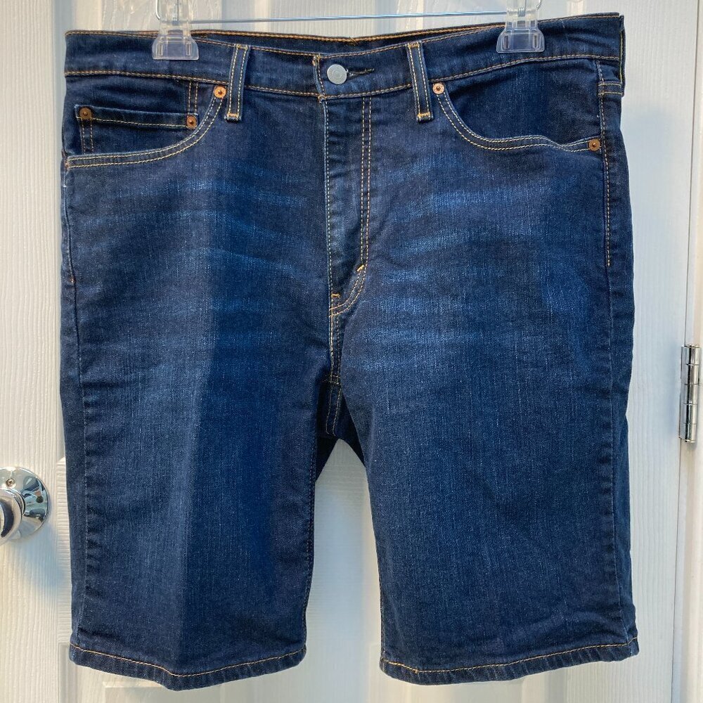 Levi's 541 Dark Wash Denim Jean Shorts Size 36